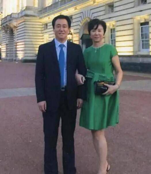 而爱奇艺要扮演的依然是平台的角色，通过提供专业的前期项目咨询、开放各维度数据、创新营销、青年导演人才扶持等措施和服务，和创作者共同成长，催生市场产生更多精品